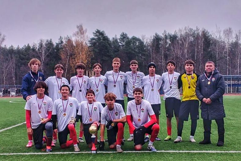 Первое место. Команда Наро-Фоминска победила на футбольном турнире в Калуге