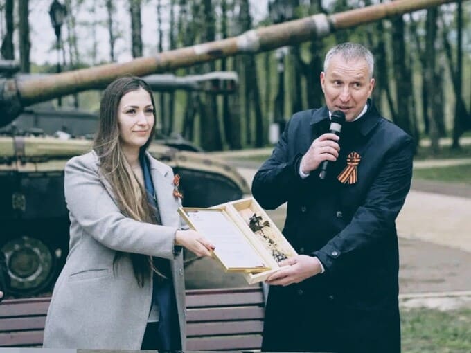 Кованная «Роза Донбасса» и благотворительность: В Наро-Фоминске прошла «Встреча поколений»