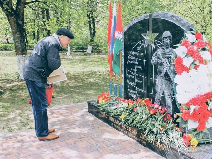 В Васильчиново открыли мемориал героям: память в камне и сердцах