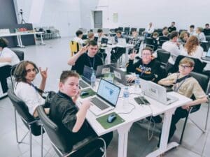 Яркие события для детей в Наро-Фоминске: от побед в хакатоне до кукольных спектаклей