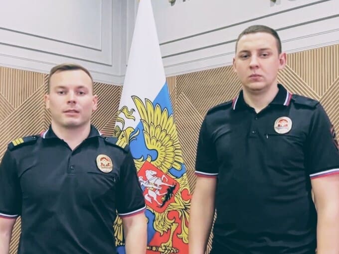 Полицейские Наро-Фоминска спасли пенсионерку из горящей квартиры