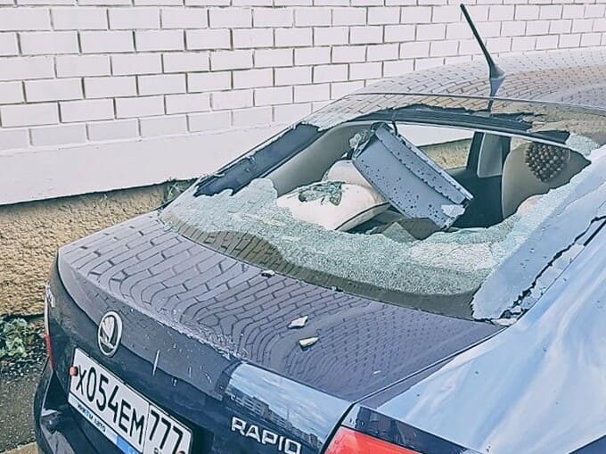 Две истории, один город: в Наро-Фоминске рушатся фасады и падают деревья