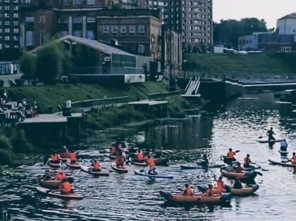 SUP-заплыв на Наре: дань Дню ВМФ и часть новой традиции SUP-заплыв на Наре: дань Дню ВМФ и часть новой традиции