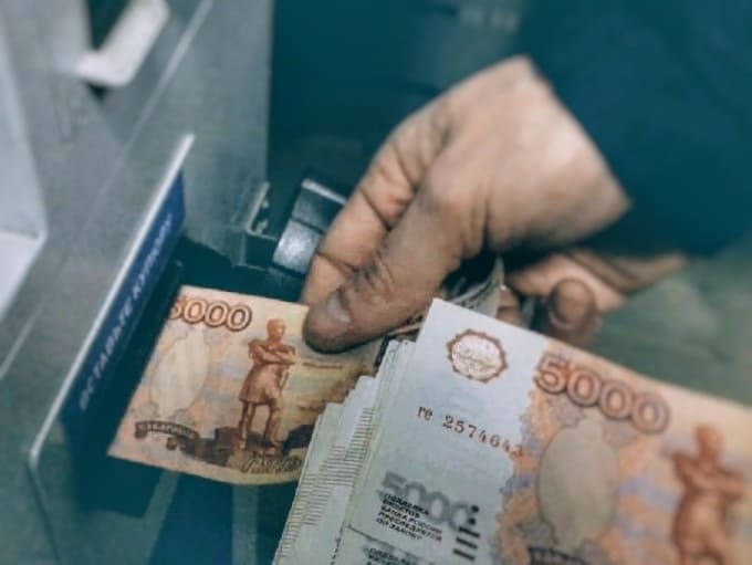 Казанские дропперы осуждены за кражу денег у пенсионерки из Наро-Фоминска