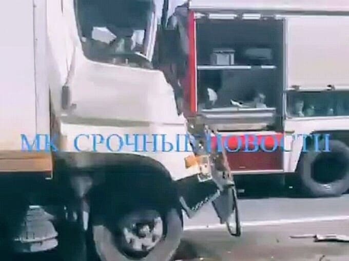Столкновение грузовика и самосвала парализовало ЦКАД под Свитино