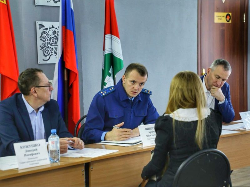 Власти Наро-Фоминского округа взяли на контроль девять проблем Апрелевки Власти Наро-Фоминского округа взяли на контроль девять проблем Апрелевки