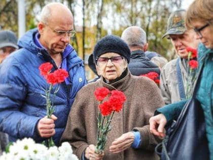 Обновление мемориала «Черный тюльпан» в Наро-Фоминске. Фото: Роман Шамнэ / ВКонтакте