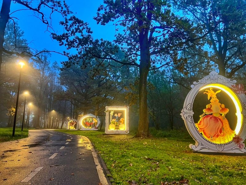 В парке «Дубки» Калининца открылась выставка арт-объектов по мотивам сказки Чуковского В парке «Дубки» Калининца открылась выставка арт-объектов по мотивам сказки Чуковского