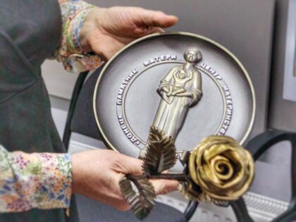 Специалисты из Донецка переняли опыт врачей Наро-Фоминска. Врачи и Наталья Трофимова в музее истории. Фото: Администрация Наро-Фоминского округа