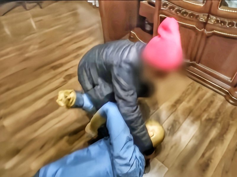 Платок, ссора, признание. Жительница Апрелевки обвиняется в убийстве бабушки