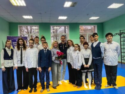 Ярослав Ткалич встретился со школьниками Наро-Фоминска. Фото: Совет депутатов Наро-Фоминский городской округ / ВКонтакте