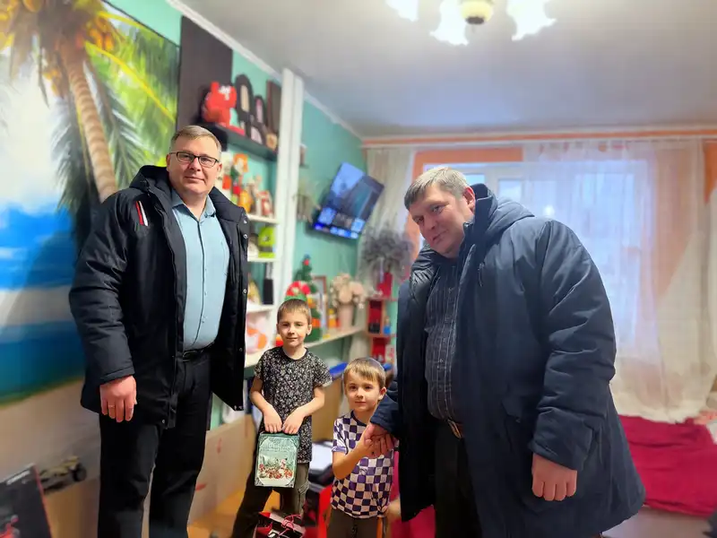 Депутаты исполнили новогодние желания детей в Калининце