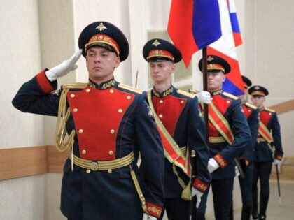 Награды 16 военнослужащим Таманской дивизии под Наро-Фоминском