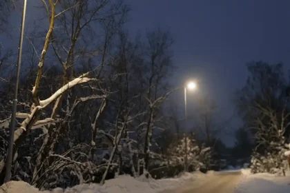 Установка освещения на 1-й Майской в Апрелевке
