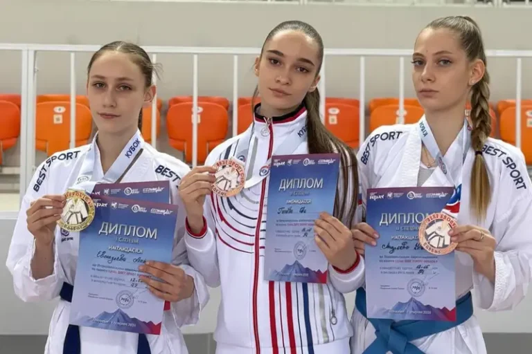 Каратистки из Наро-Фоминска завоевали три медали в Сочи