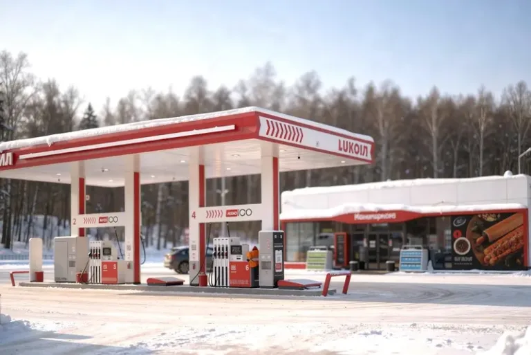 Новая автозаправочная станция ЛУКОЙЛ на 21-м километре Московского малого кольца у деревни Софьино, Наро-Фоминский округ