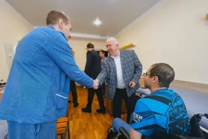 Наро-Фоминские депутаты навестили раненых бойцов накануне 23 февраля