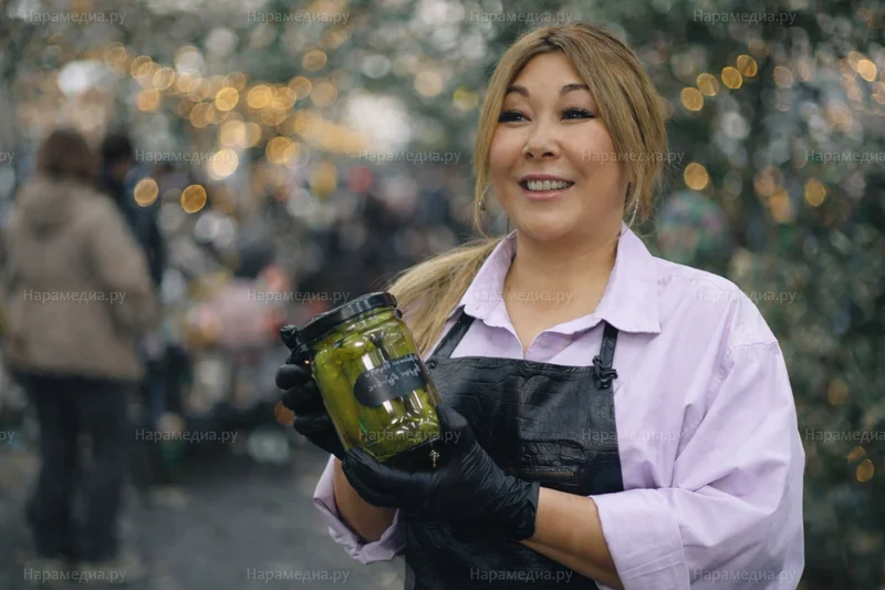 Певица Анита Цой на дегустации авторских солений и кимчи в Апрелевке, 6 марта 2026 года