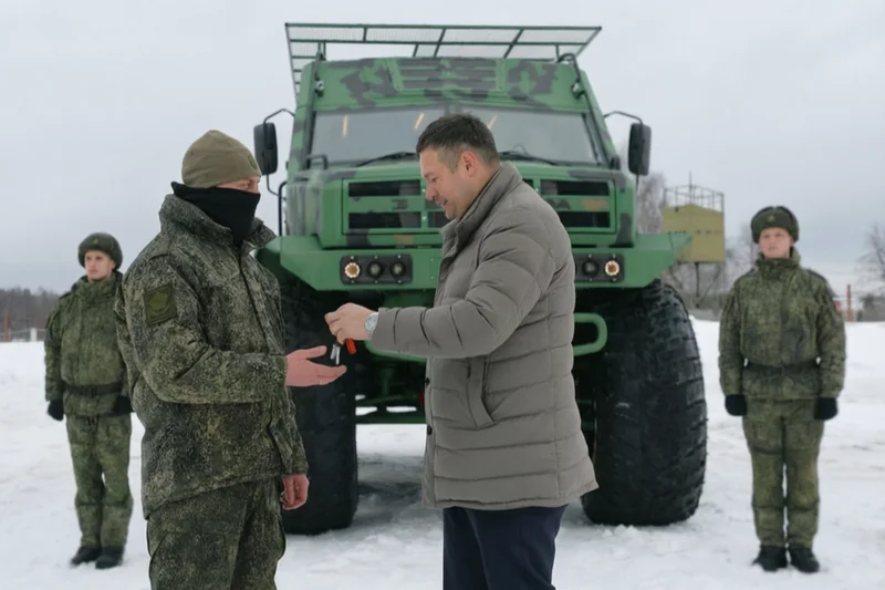 Медицинский вездеход-амфибия «вездеКОТ» компании «Эннера» для эвакуации раненых на СВО