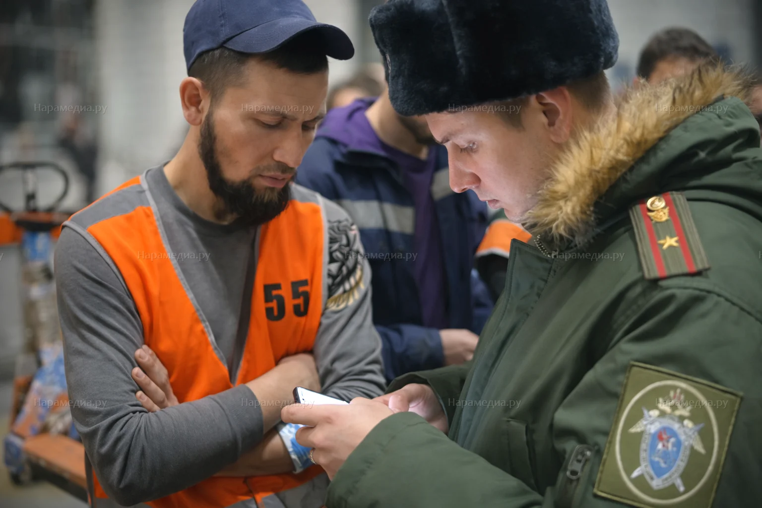 Силовики проверили склад детского магазина в Наро-Фоминске: 35 задержаны