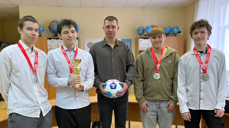 Паралимпийский чемпион Павел Борисов на встрече с воспитанниками клуба «Лучики добра» в Наро-Фоминске